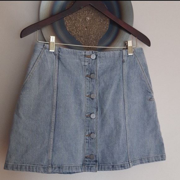 Wilfred Free Aritzia Button Front Denim Mini Skirt - Picture 3 of 12